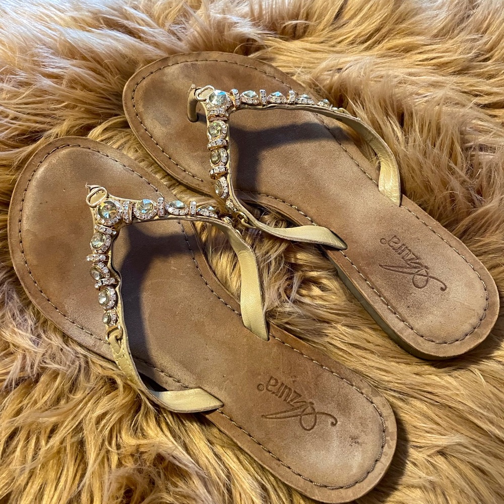 Rhinestone flip flops 🩴